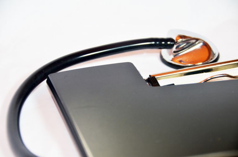 健康と笑顔を守るための歯科矯正ワイヤー矯正の魅力と最新事情をご紹介